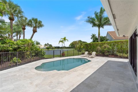 House in Boca Raton, Florida 4 bedrooms, 400.97 sq.m. № 2244075 - photo 27