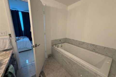 Copropriété à louer à Miami, Floride: 2 chambres, 111.76 m2 № 2426326 - photo 22