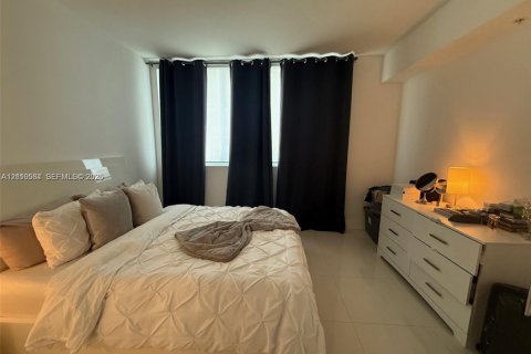 Copropriété à louer à Miami, Floride: 2 chambres, 111.76 m2 № 2426326 - photo 19