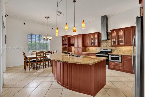 Купить виллу или дом в Уэстон, Флорида 4 спальни, 248.42м2, № 2073630 - фото 4