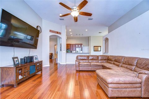 House in Plant City, Florida 4 bedrooms, 246.56 sq.m. № 1516905 - photo 21