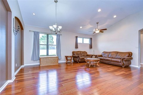 House in Plant City, Florida 4 bedrooms, 246.56 sq.m. № 1516905 - photo 26