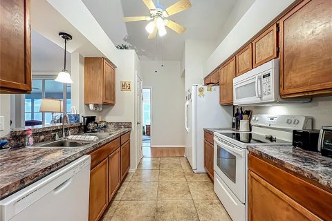 Casa en venta en Leesburg, Florida, 2 dormitorios, 130.43 m2 № 1907972 - foto 14