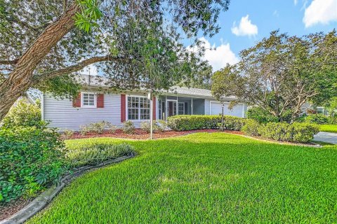 Casa en venta en Leesburg, Florida, 2 dormitorios, 130.43 m2 № 1907972 - foto 1