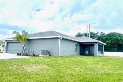House in Lakeland, Florida 3 bedrooms, 123.19 sq.m. № 1826709 - photo 2