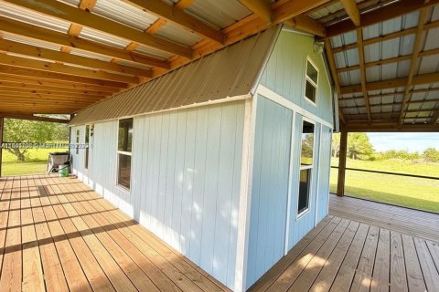 Propiedad comercial en venta en LaBelle, Florida № 1990892 - foto 9