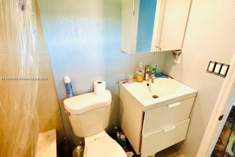 Propiedad comercial en venta en LaBelle, Florida № 1990892 - foto 8