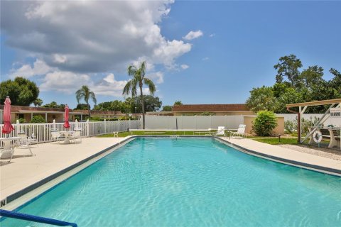 House in Bradenton, Florida 2 bedrooms, 100.33 sq.m. № 2111871 - photo 30