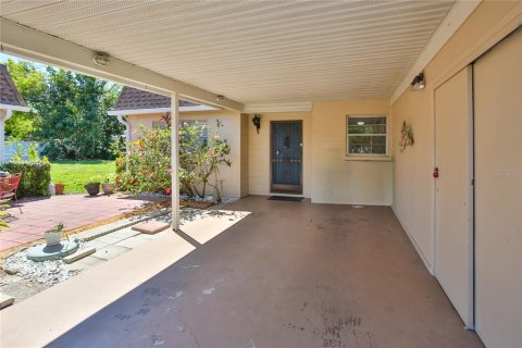 House in Bradenton, Florida 2 bedrooms, 100.33 sq.m. № 2111871 - photo 25