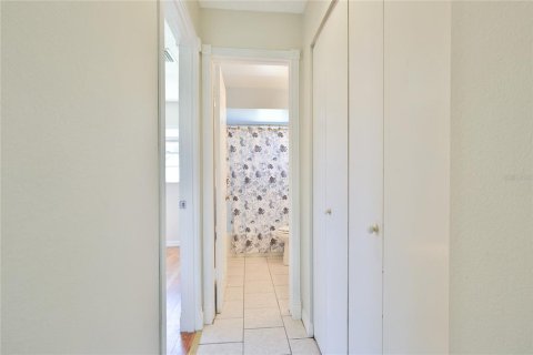 House in Bradenton, Florida 2 bedrooms, 100.33 sq.m. № 2111871 - photo 21