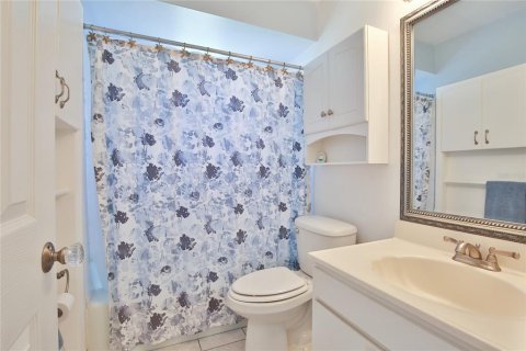 House in Bradenton, Florida 2 bedrooms, 100.33 sq.m. № 2111871 - photo 22