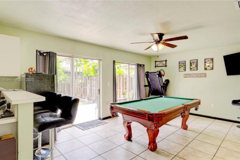 Casa en venta en Cutler Bay, Florida, 4 dormitorios, 169.45 m2 № 1935190 - foto 17