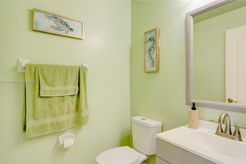 Casa en venta en Cutler Bay, Florida, 4 dormitorios, 169.45 m2 № 1935190 - foto 22