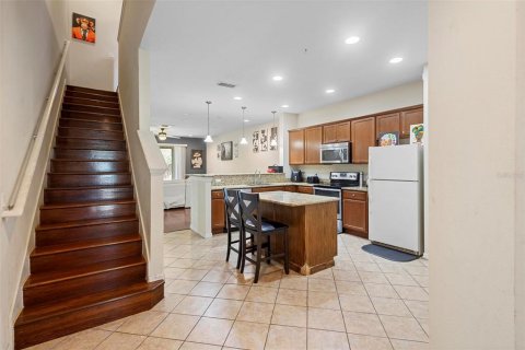 Touwnhouse à vendre à Orlando, Floride: 2 chambres, 131.64 m2 № 1586276 - photo 4