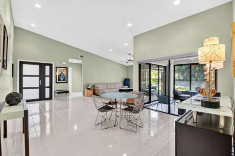 Villa ou maison à vendre à Boynton Beach, Floride: 2 chambres, 136.38 m2 № 2259804 - photo 8