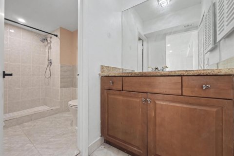 Condominio en venta en Miami, Florida, 2 dormitorios, 114.73 m2 № 2084786 - foto 29