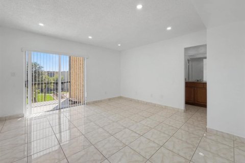 Condominio en venta en Miami, Florida, 2 dormitorios, 114.73 m2 № 2084786 - foto 12