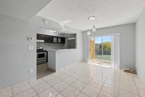 Condominio en venta en Miami, Florida, 2 dormitorios, 114.73 m2 № 2084786 - foto 10