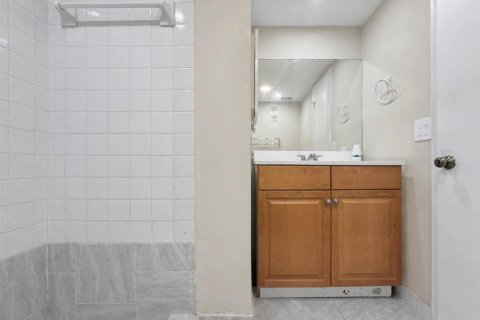 Condominio en venta en Miami, Florida, 2 dormitorios, 114.73 m2 № 2084786 - foto 24