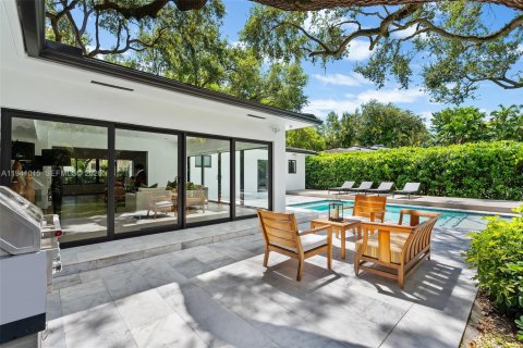 Villa ou maison à vendre à Coral Gables, Floride: 3 chambres, 221.2 m2 № 1997810 - photo 15
