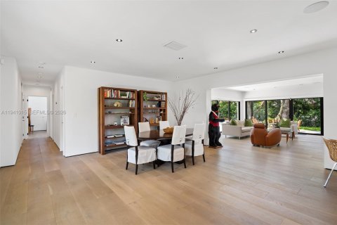 Villa ou maison à vendre à Coral Gables, Floride: 3 chambres, 221.2 m2 № 1997810 - photo 6