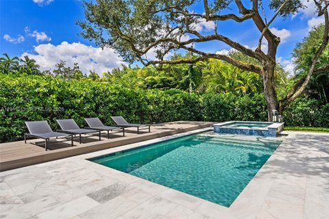 Villa ou maison à vendre à Coral Gables, Floride: 3 chambres, 221.2 m2 № 1997810 - photo 14
