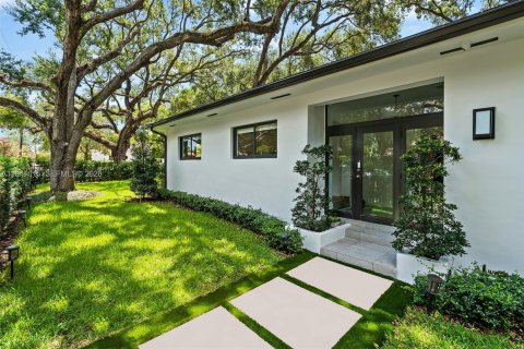 Villa ou maison à vendre à Coral Gables, Floride: 3 chambres, 221.2 m2 № 1997810 - photo 3