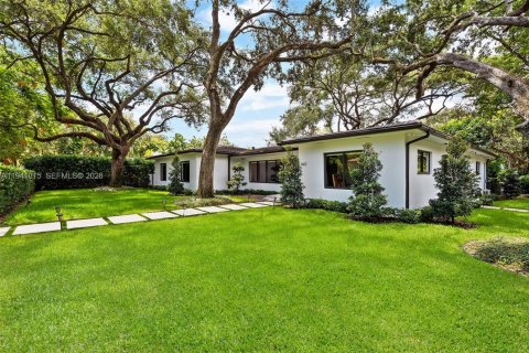 Villa ou maison à Coral Gables, Floride 3 chambres, 221.2 m2 № 1997810