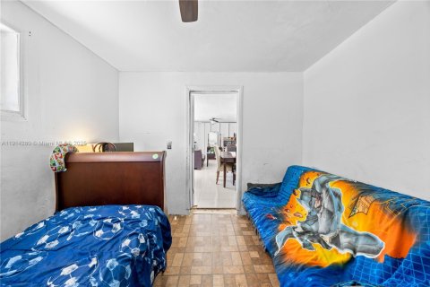 Casa en venta en North Miami Beach, Florida, 4 dormitorios, 230.49 m2 № 1969923 - foto 24