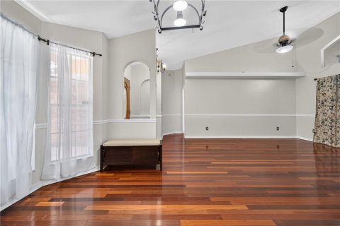 House in Orlando, Florida 3 bedrooms, 168.62 sq.m. № 2151922 - photo 8