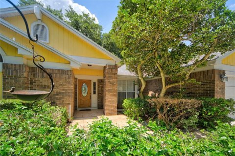 House in Orlando, Florida 3 bedrooms, 168.62 sq.m. № 2151922 - photo 3