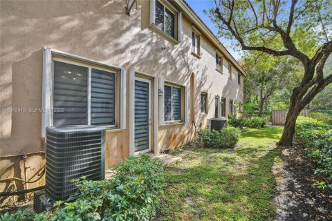 Touwnhouse à vendre à Miami Gardens, Floride: 4 chambres, 161.09 m2 № 2001721 - photo 27