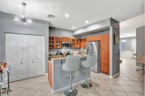 Touwnhouse à vendre à Miami Gardens, Floride: 4 chambres, 161.09 m2 № 2001721 - photo 22