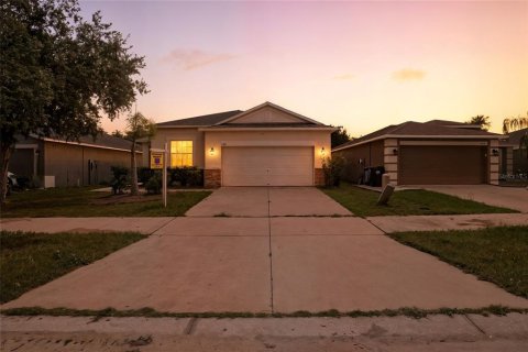 House in Ruskin, Florida 4 bedrooms, 168.71 sq.m. № 1900461 - photo 2