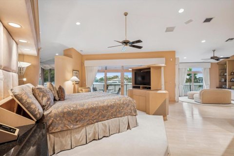 Casa en venta en Fort Lauderdale, Florida, 7 dormitorios, 828.97 m2 № 2182745 - foto 22
