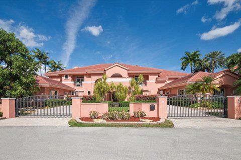 Casa en venta en Fort Lauderdale, Florida, 7 dormitorios, 828.97 m2 № 2182745 - foto 8