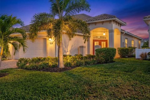 House in Fort Myers, Florida 3 bedrooms, 164.9 sq.m. № 2099141 - photo 2