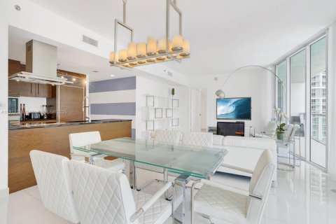 Copropriété à louer à Miami, Floride: 2 chambres, 139.35 m2 № 1969395 - photo 10