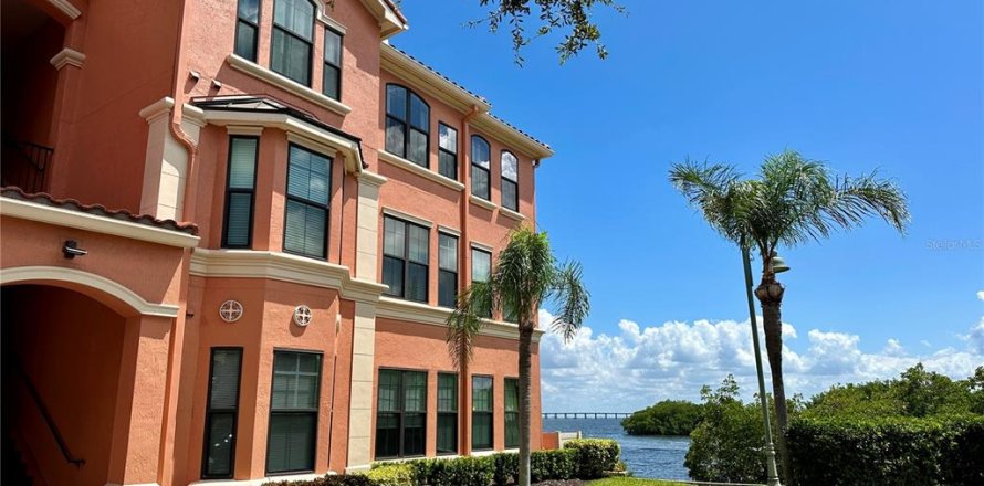 Condo à Clearwater, Floride, 2 chambres  № 2386168