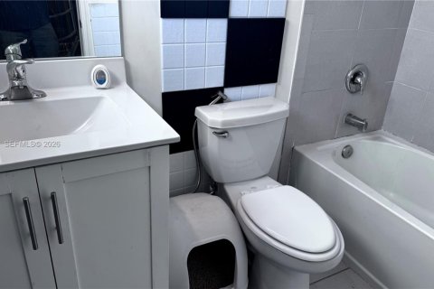 Touwnhouse à louer à Miami, Floride: 3 chambres, 122.63 m2 № 2086652 - photo 30