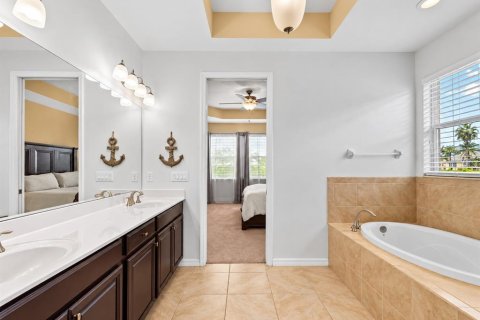 Casa en venta en North Port, Florida, 4 dormitorios, 225.01 m2 № 2384111 - foto 16