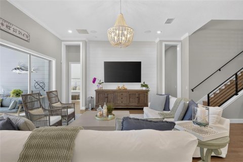 House in Apollo Beach, Florida 5 bedrooms, 448.72 sq.m. № 2137807 - photo 22