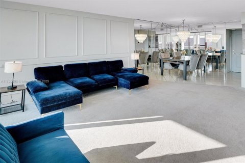 Condominio en venta en Sunny Isles Beach, Florida, 2 dormitorios, 141.3 m2 № 1652643 - foto 3