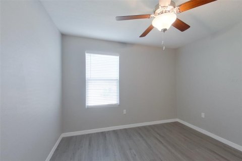 Villa ou maison à louer à Ocala, Floride: 5 chambres, 220.18 m2 № 2110222 - photo 19