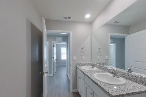 Villa ou maison à louer à Ocala, Floride: 5 chambres, 220.18 m2 № 2110222 - photo 14