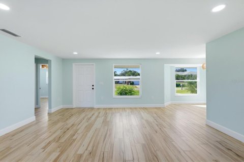 Villa ou maison à vendre à Punta Gorda, Floride: 2 chambres, 120.87 m2 № 2433666 - photo 9