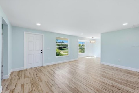 Villa ou maison à vendre à Punta Gorda, Floride: 2 chambres, 120.87 m2 № 2433666 - photo 8