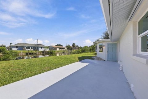 Villa ou maison à vendre à Punta Gorda, Floride: 2 chambres, 120.87 m2 № 2433666 - photo 26