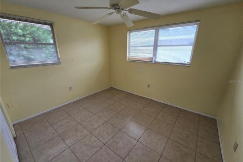 House in Port Richey, Florida 2 bedrooms, 97.92 sq.m. № 1918019 - photo 21