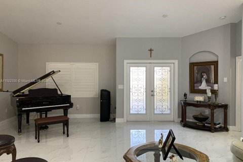 Купить виллу или дом в Хомстед, Флорида 4 спальни, 230.86м2, № 1984793 - фото 19